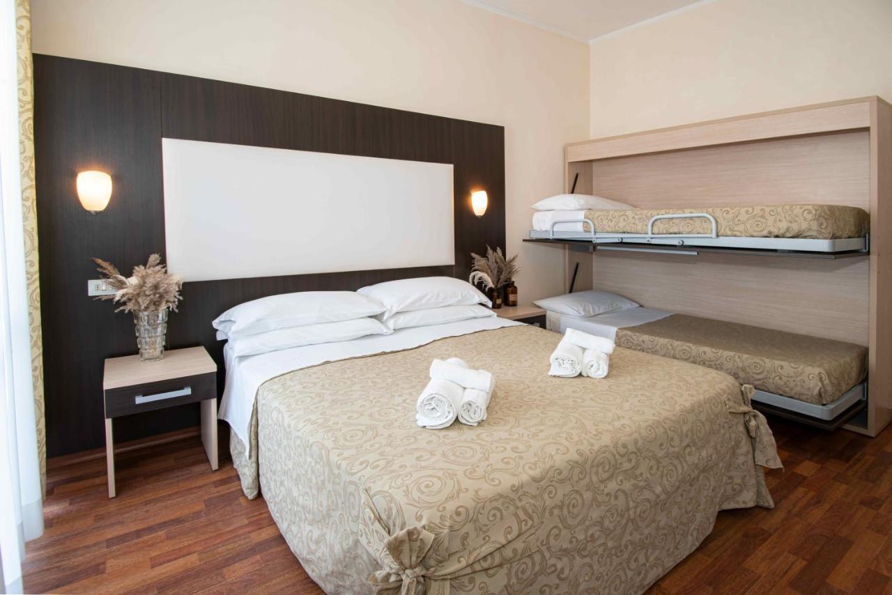 Hotel Baby B&B ميلانو ماريتيما المظهر الخارجي الصورة