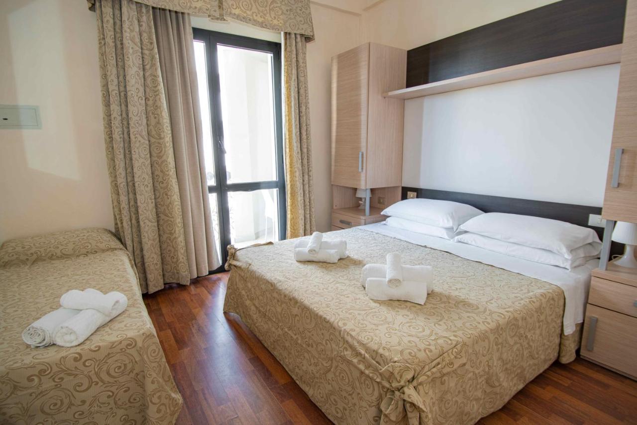 Hotel Baby B&B ميلانو ماريتيما المظهر الخارجي الصورة
