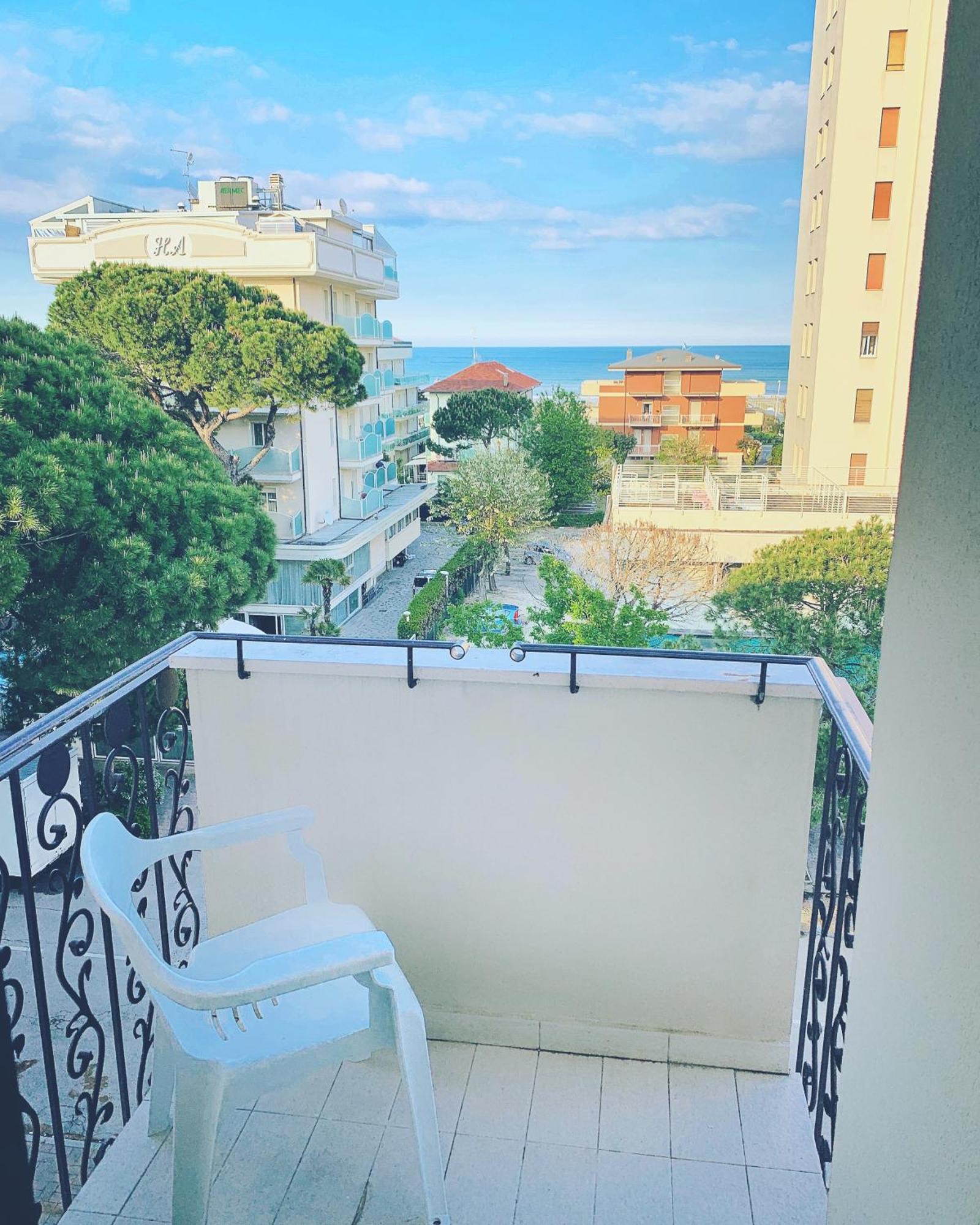 Hotel Baby B&B ميلانو ماريتيما المظهر الخارجي الصورة
