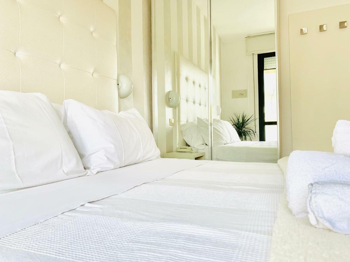 Hotel Baby B&B ميلانو ماريتيما المظهر الخارجي الصورة