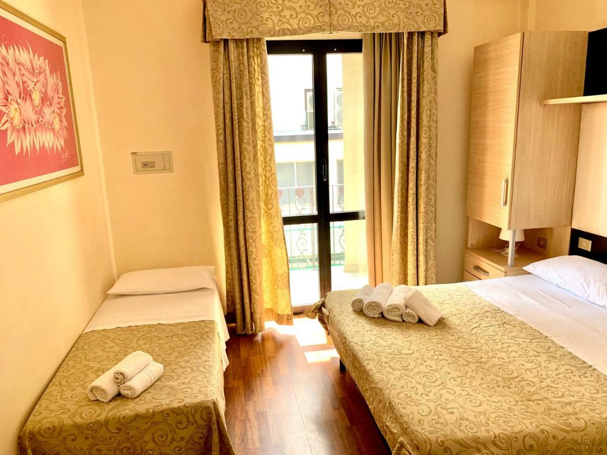 Hotel Baby B&B ميلانو ماريتيما المظهر الخارجي الصورة