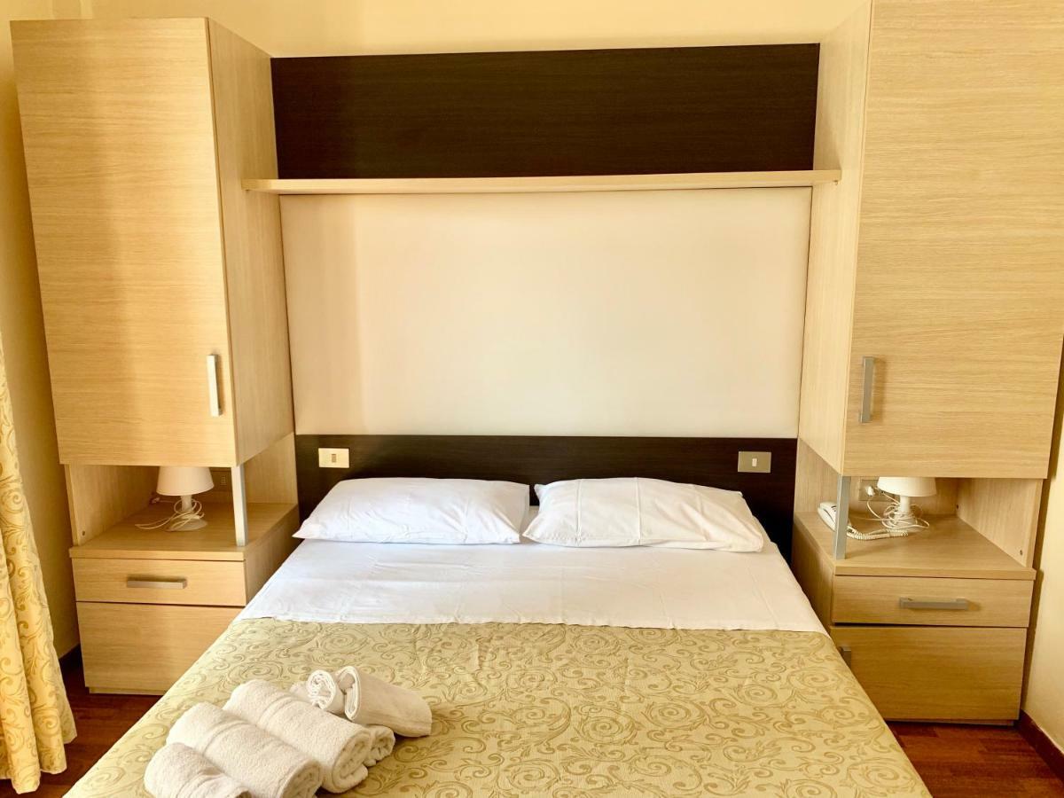 Hotel Baby B&B ميلانو ماريتيما المظهر الخارجي الصورة