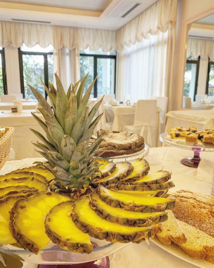 Hotel Baby B&B ميلانو ماريتيما المظهر الخارجي الصورة